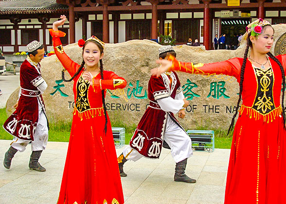 Dance of the Local Peolple in Xinjiang